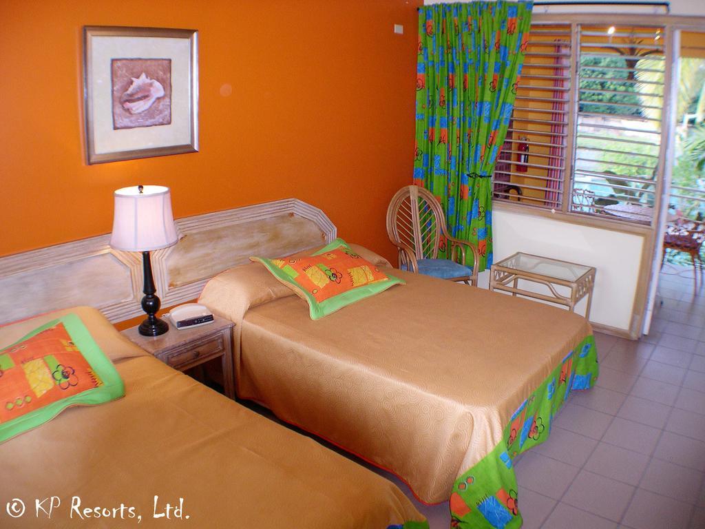 Enchanted Waters Tobago Buccoo 部屋 写真