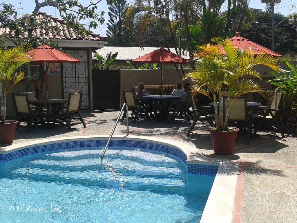 Enchanted Waters Tobago Buccoo エクステリア 写真